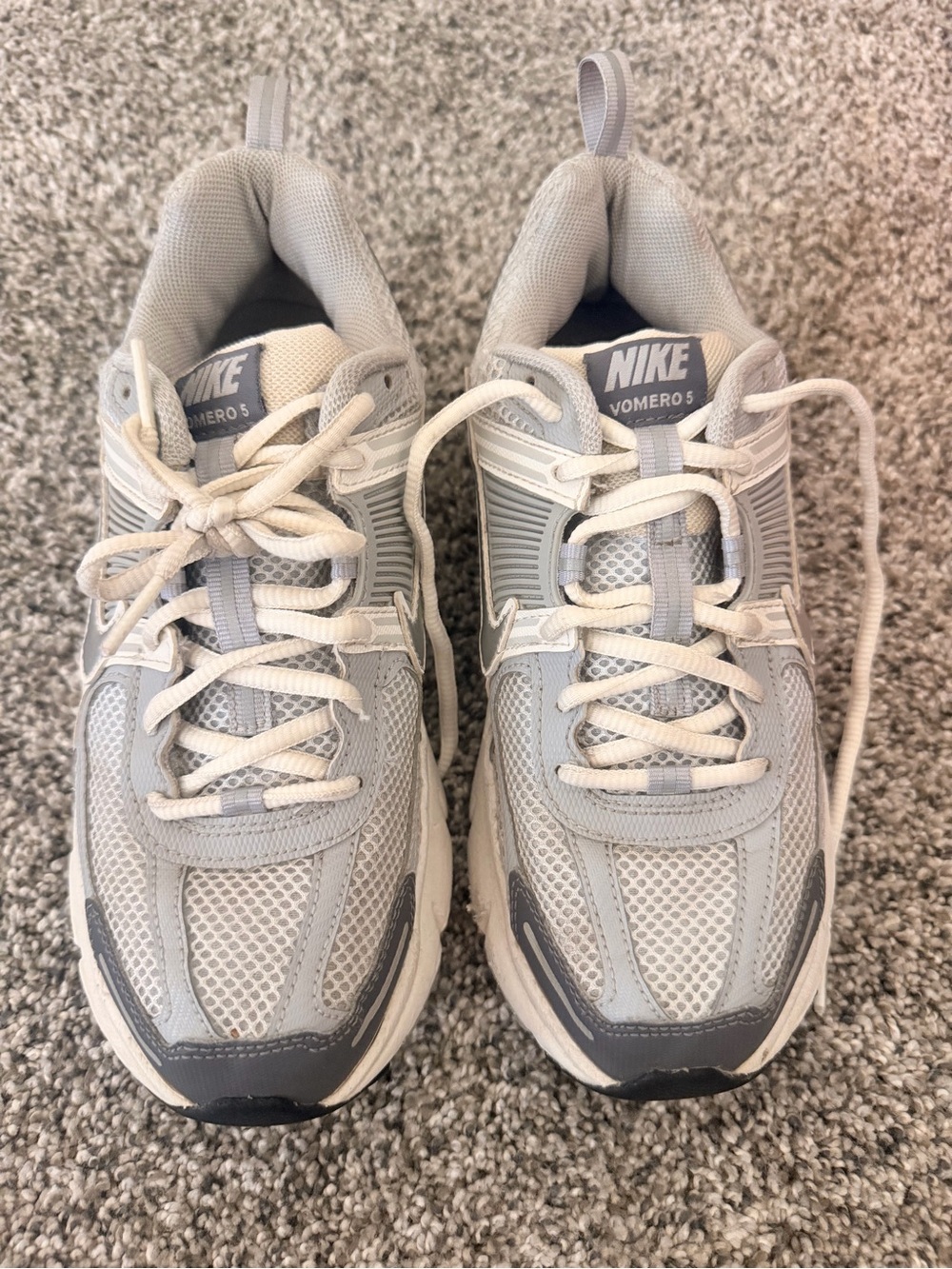 Nike Vomeros 5Y